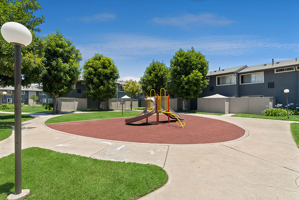 Westchester Park Apartments CA Apartments Near Tustin